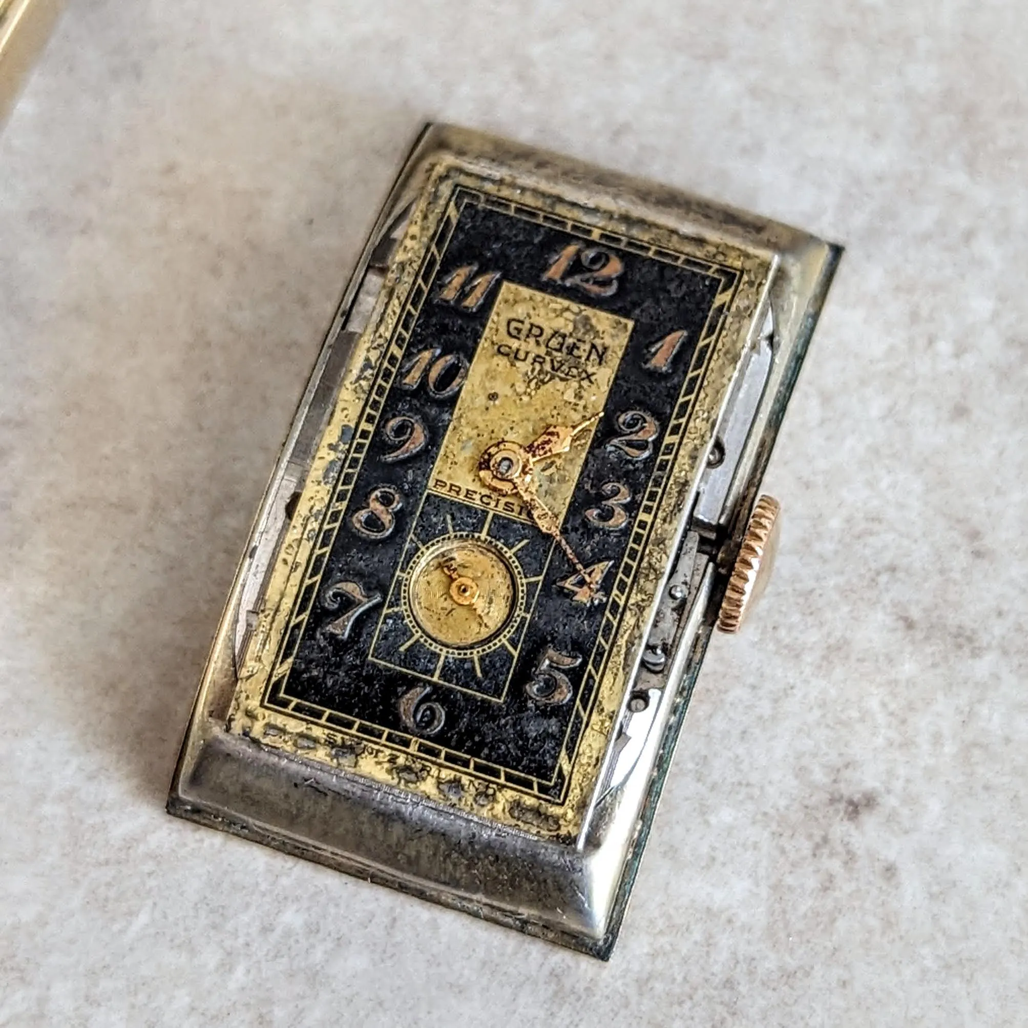 1937 GRUEN CURVEX Precision Watch 17 Jewels Cal. 330 Swiss Made Wristwatch
