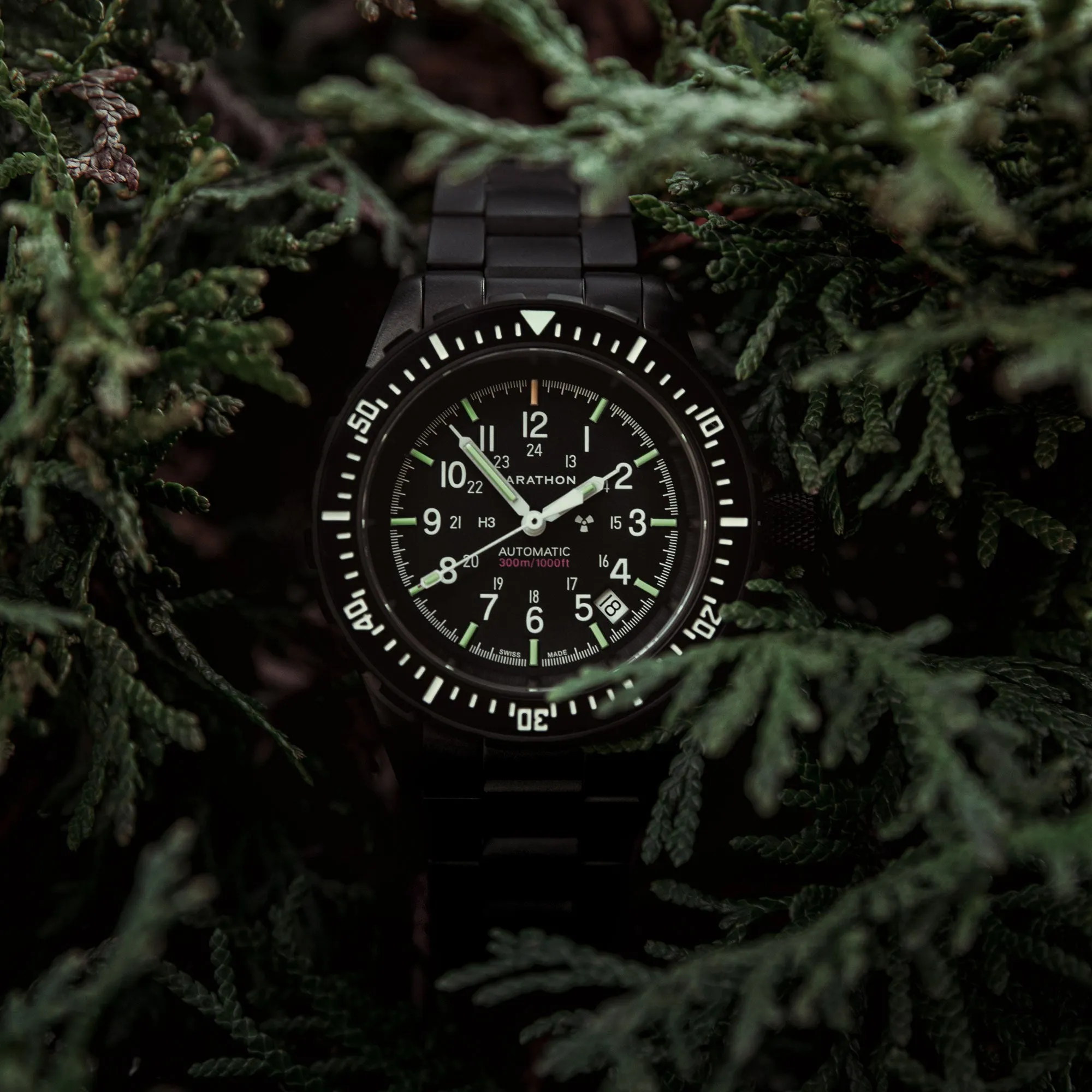 ANTHRACITE LARGE DIVER'S AUTOMATIC (GSAR) WITH STAINLESS STEEL BRACELET - 41MM
