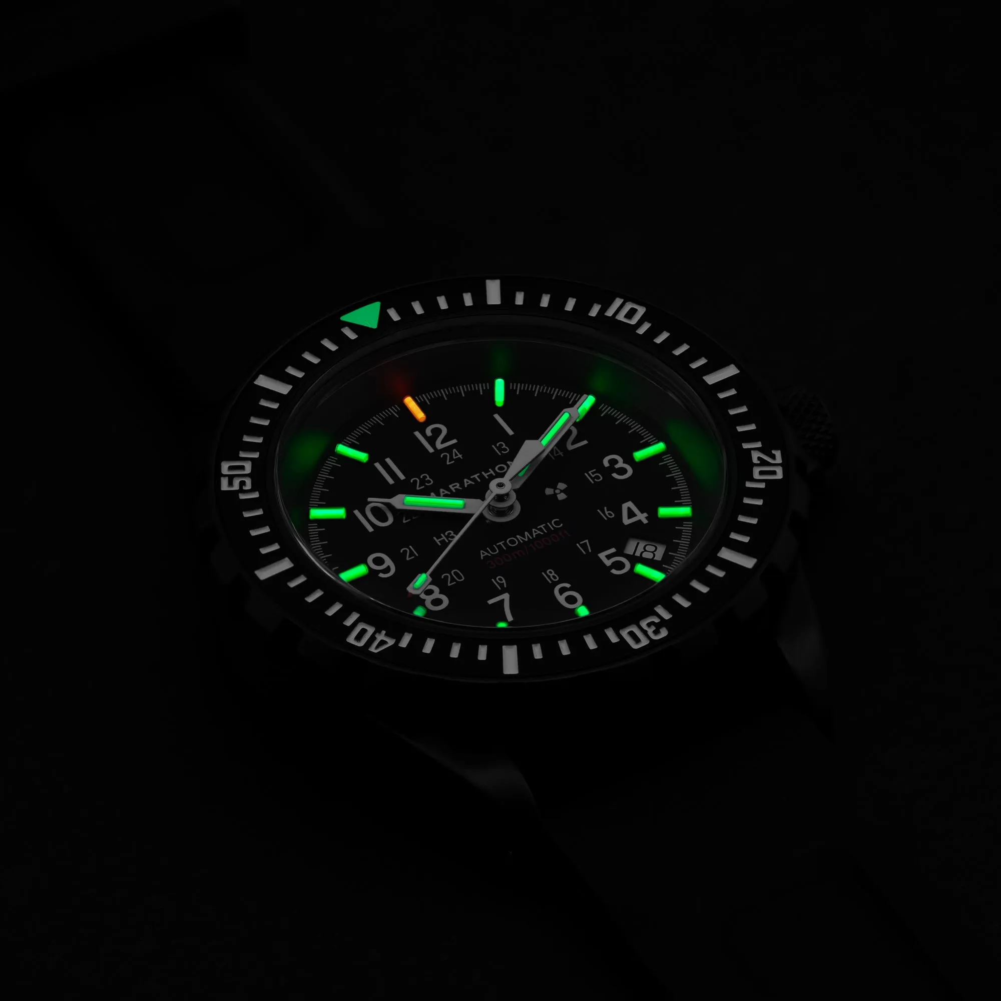 ANTHRACITE LARGE DIVER'S AUTOMATIC (GSAR) WITH STAINLESS STEEL BRACELET - 41MM