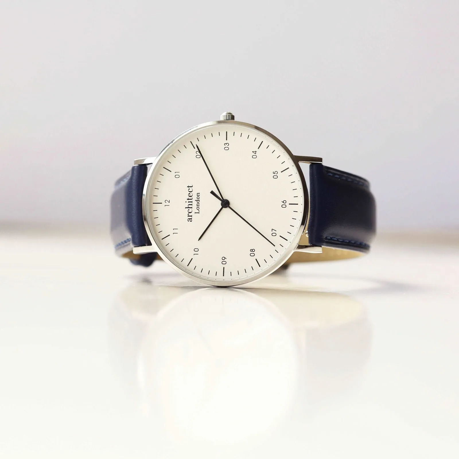 Architect Zephyr Men's  Engraved Watch In Admiral Blue