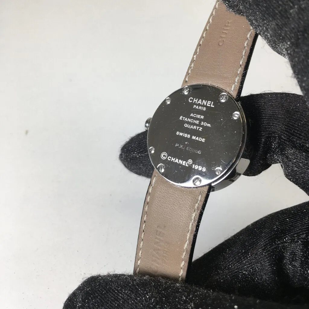 Chanel Le Round Watch