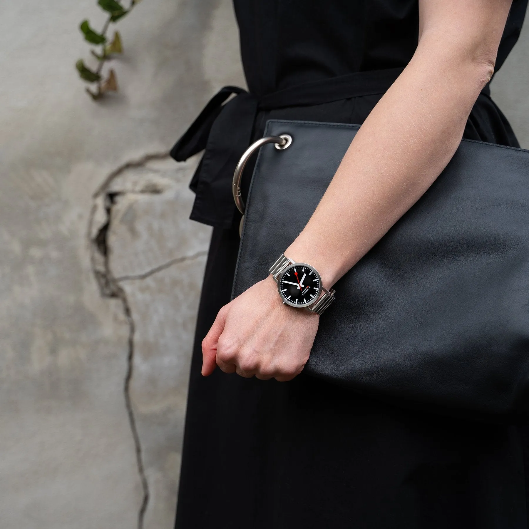 MONDAINE CLASSIC  SILVER BRUSHED BLACK DIAL WATCH WITH BRACELET STRAP A660.30360.16SBW