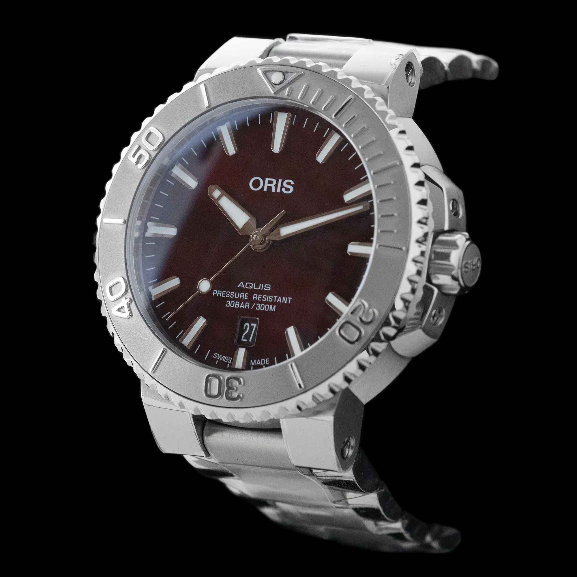 Oris - Aquis Date Red 41.5mm