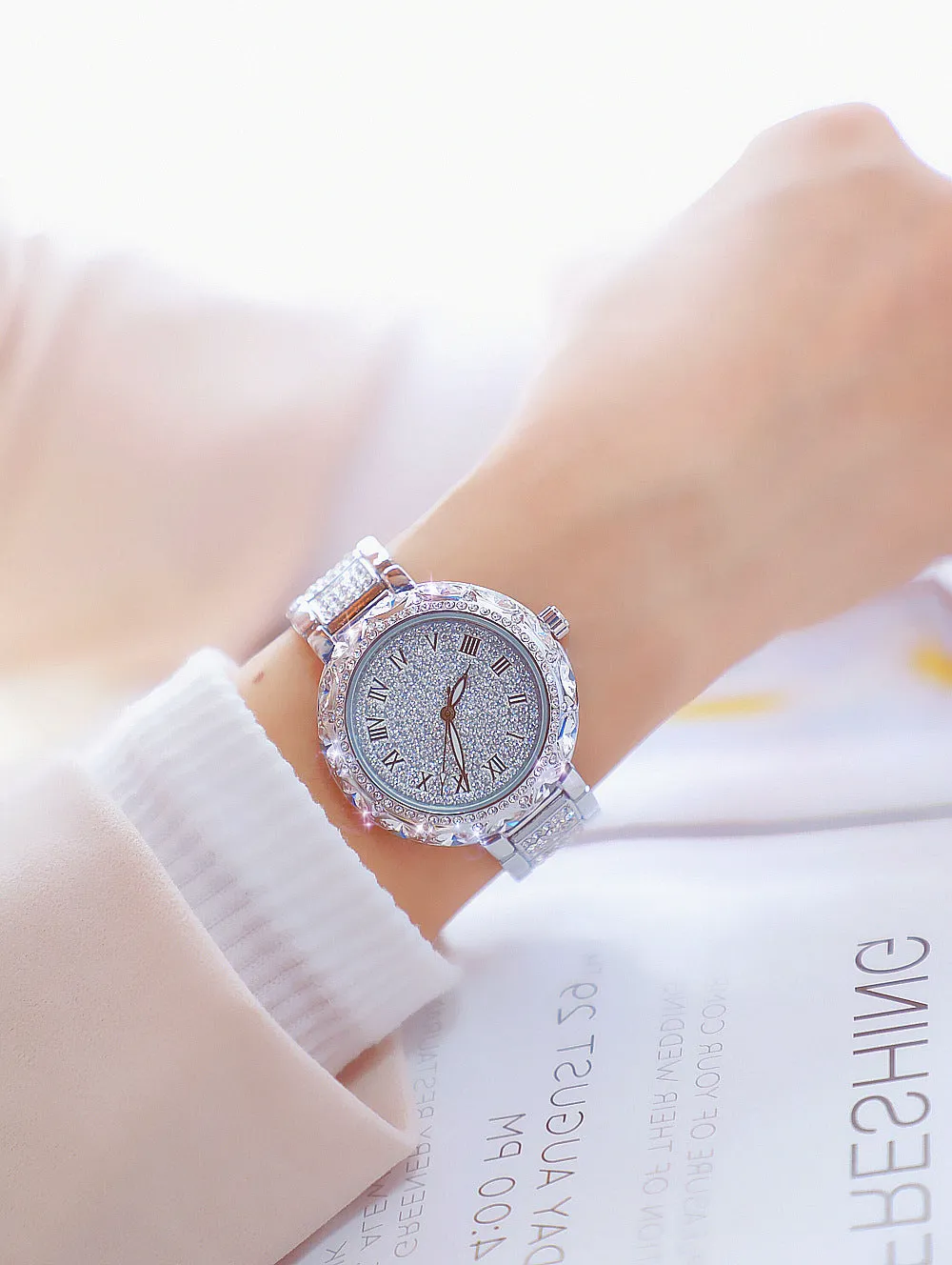 Women's Luxury Fashion Diamond Quartz Stainless Steel Wrist Watch