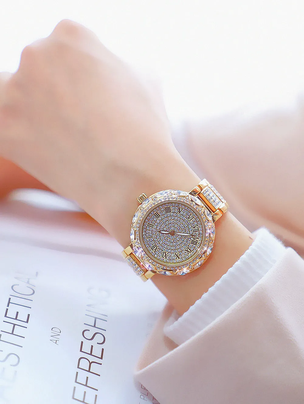 Women's Luxury Fashion Diamond Quartz Stainless Steel Wrist Watch